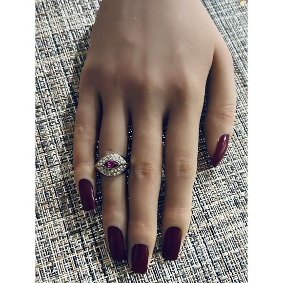 18K GE Red/White Stone Ring - Picture 8 of 9